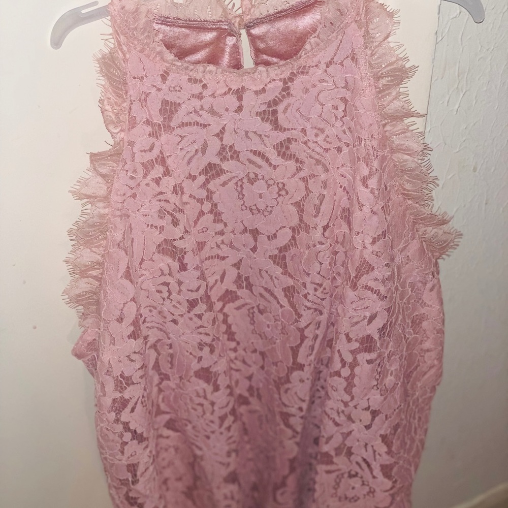 Sleeveless blouse